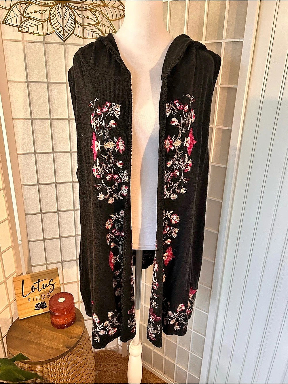 Democracy Embroidered Hooded Sweater Vest, Size 1X